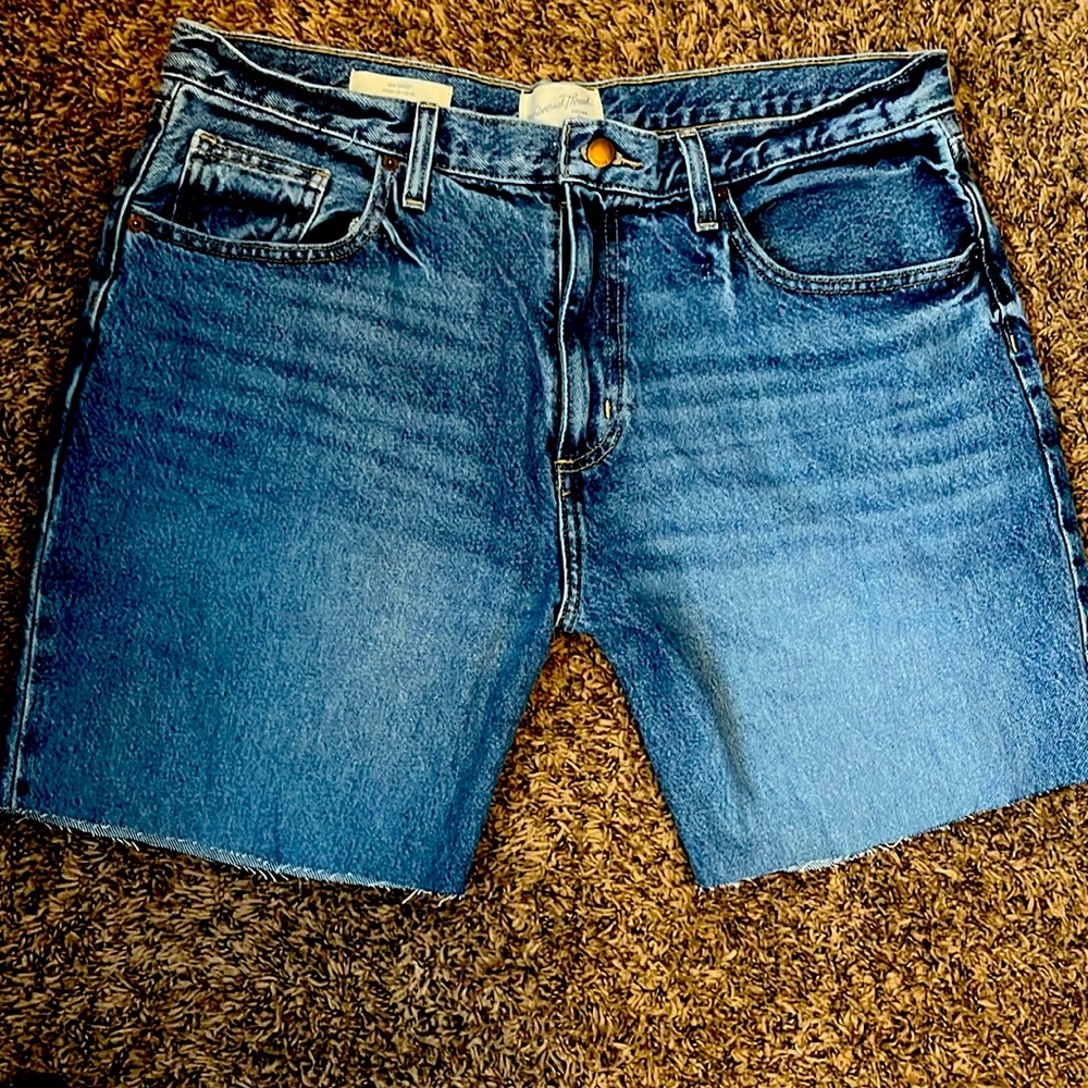 Universal Thread Woman’s Shorts 12